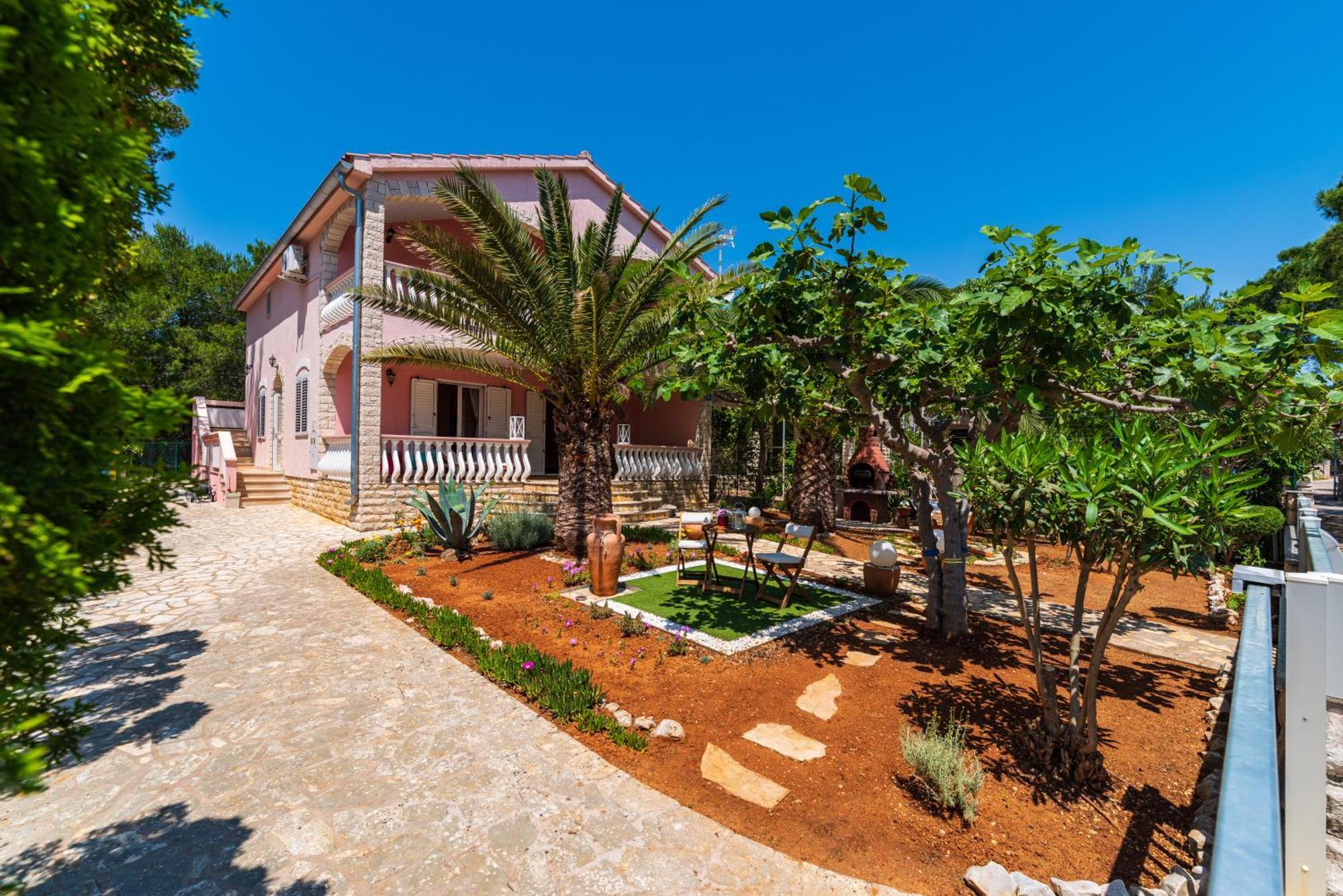 Kod Lovrica Apartment